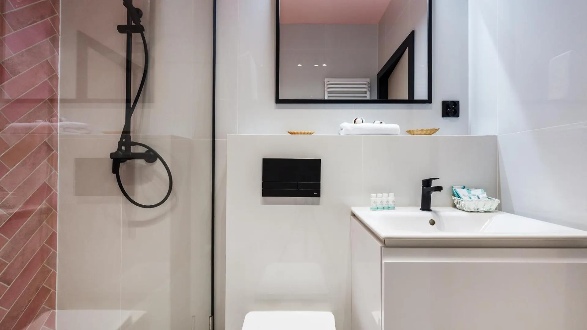 Doki Studio Apartments By Happystay Gdansk
